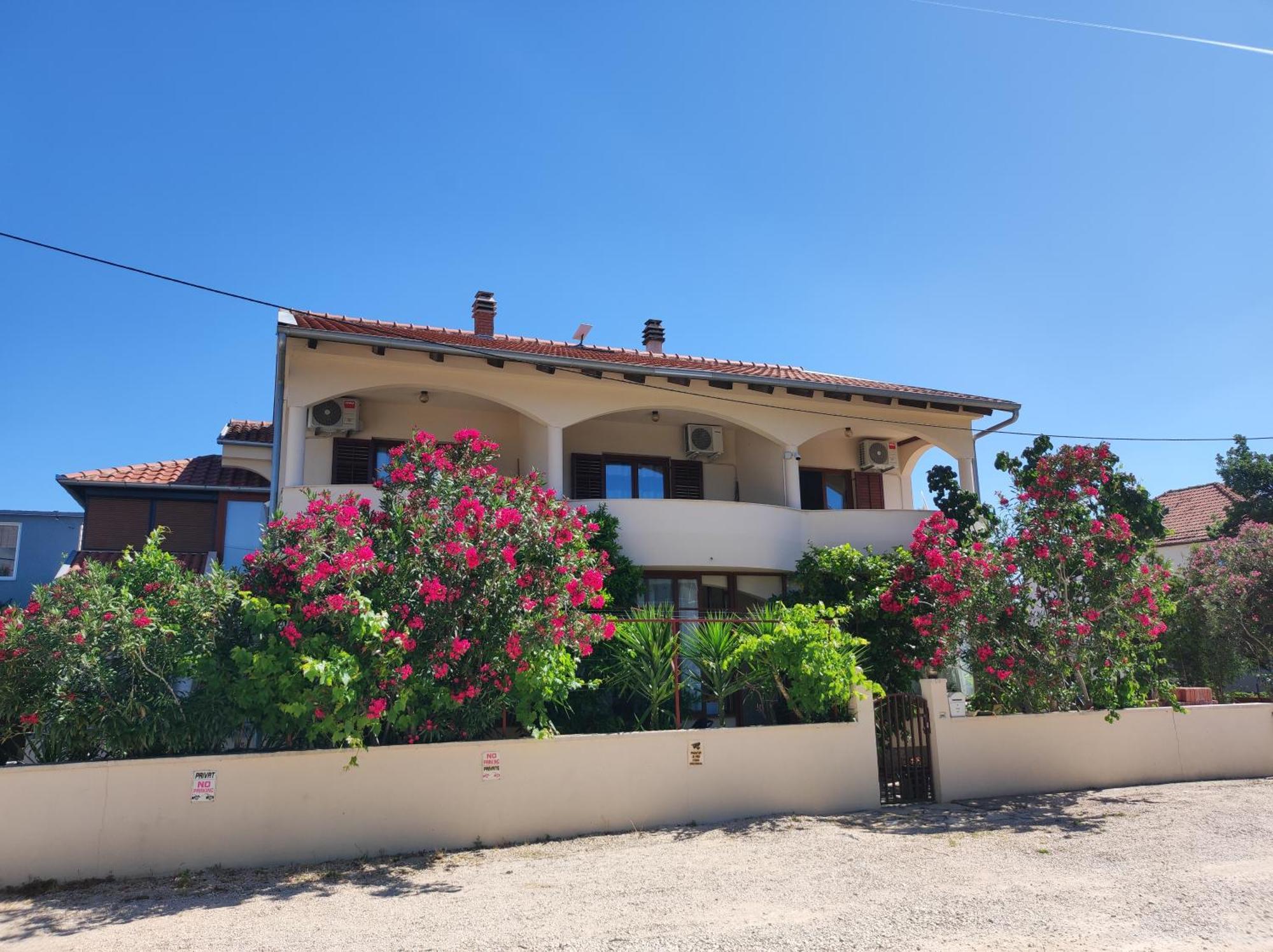 Apartments Busic Biograd Na Moru Exterior foto